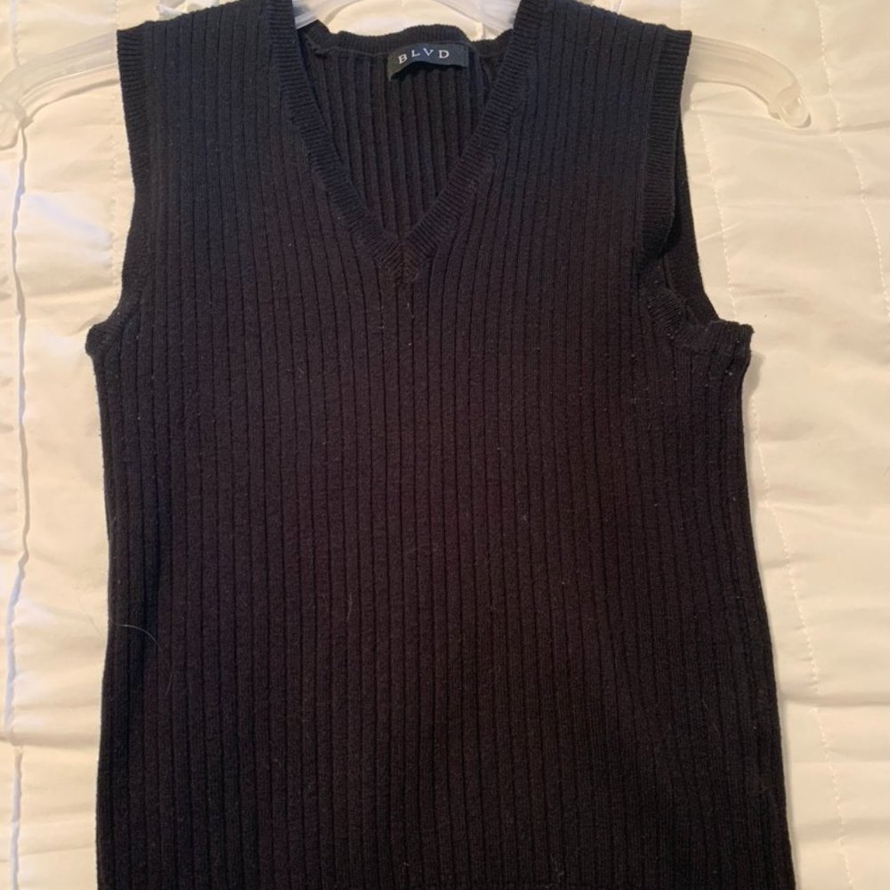 Black Sleeveless V-Neck Sweater